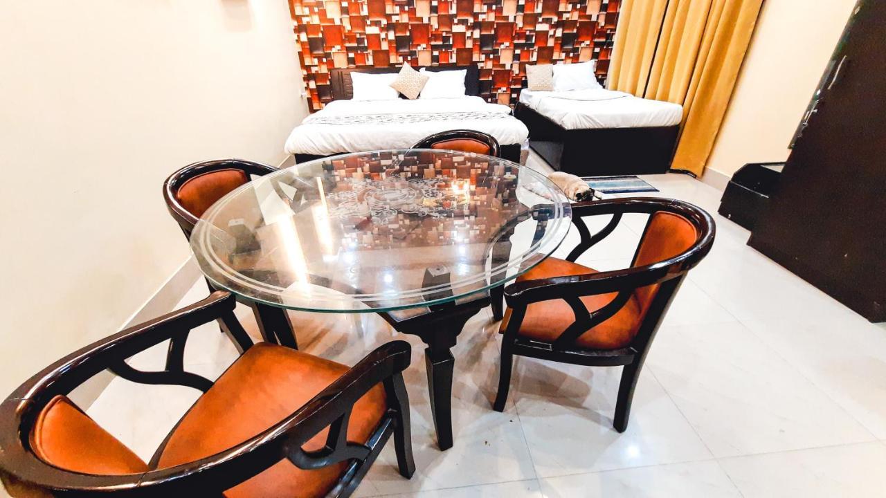 Hotel Rajyashree Palace Váránaszi Kültér fotó
