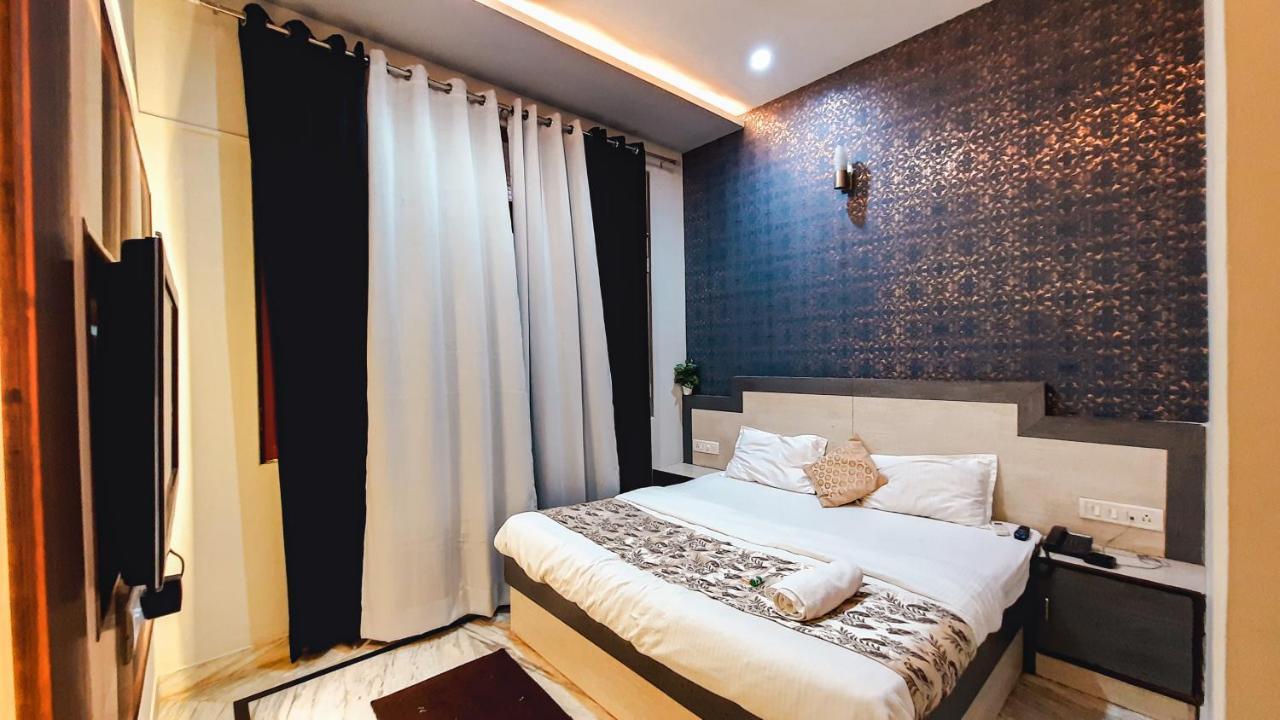 Hotel Rajyashree Palace Váránaszi Kültér fotó