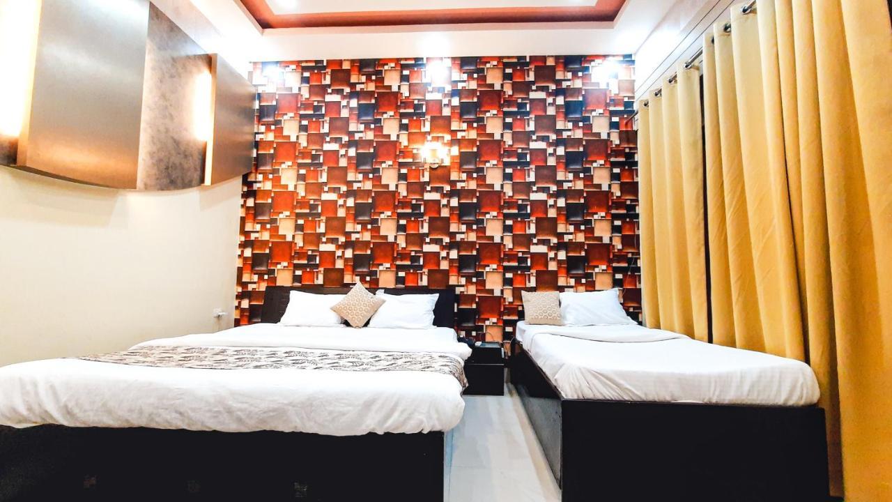 Hotel Rajyashree Palace Váránaszi Kültér fotó
