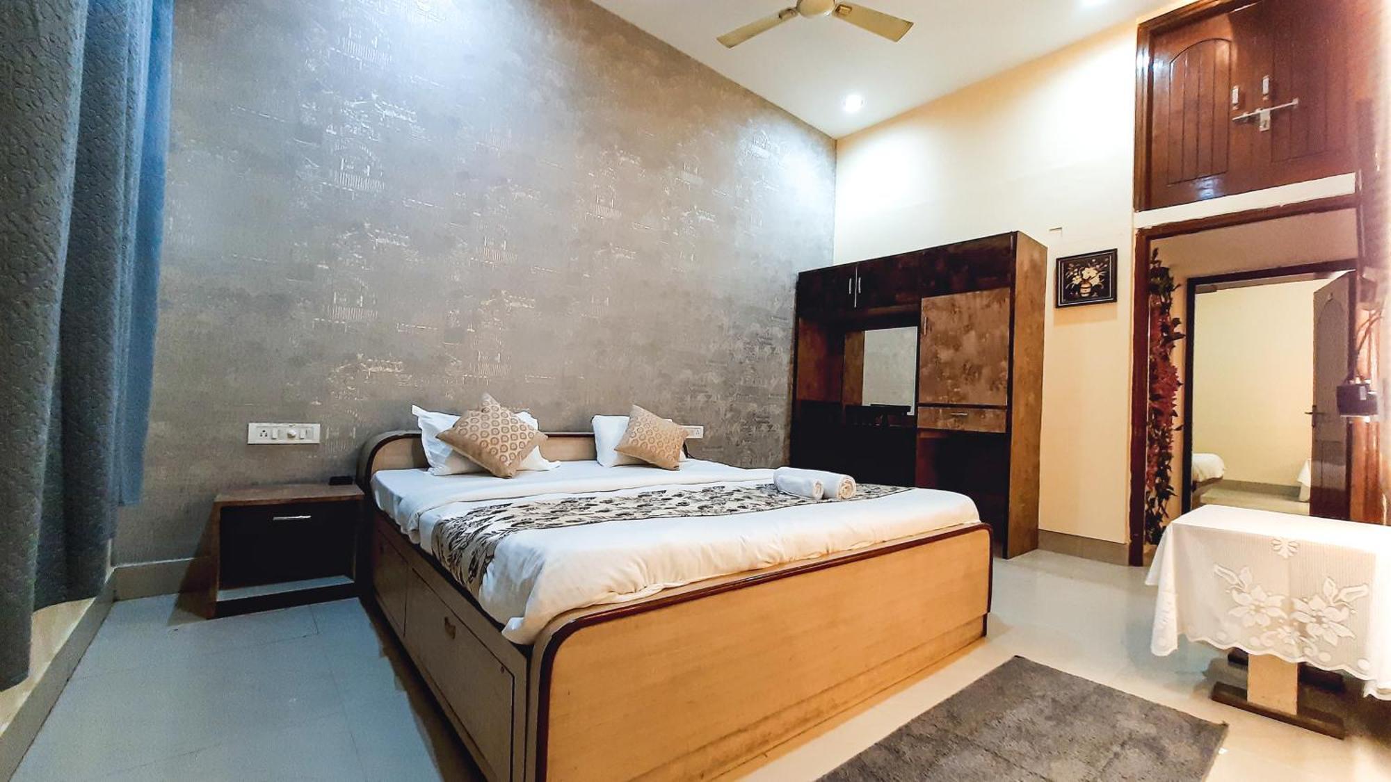 Hotel Rajyashree Palace Váránaszi Kültér fotó